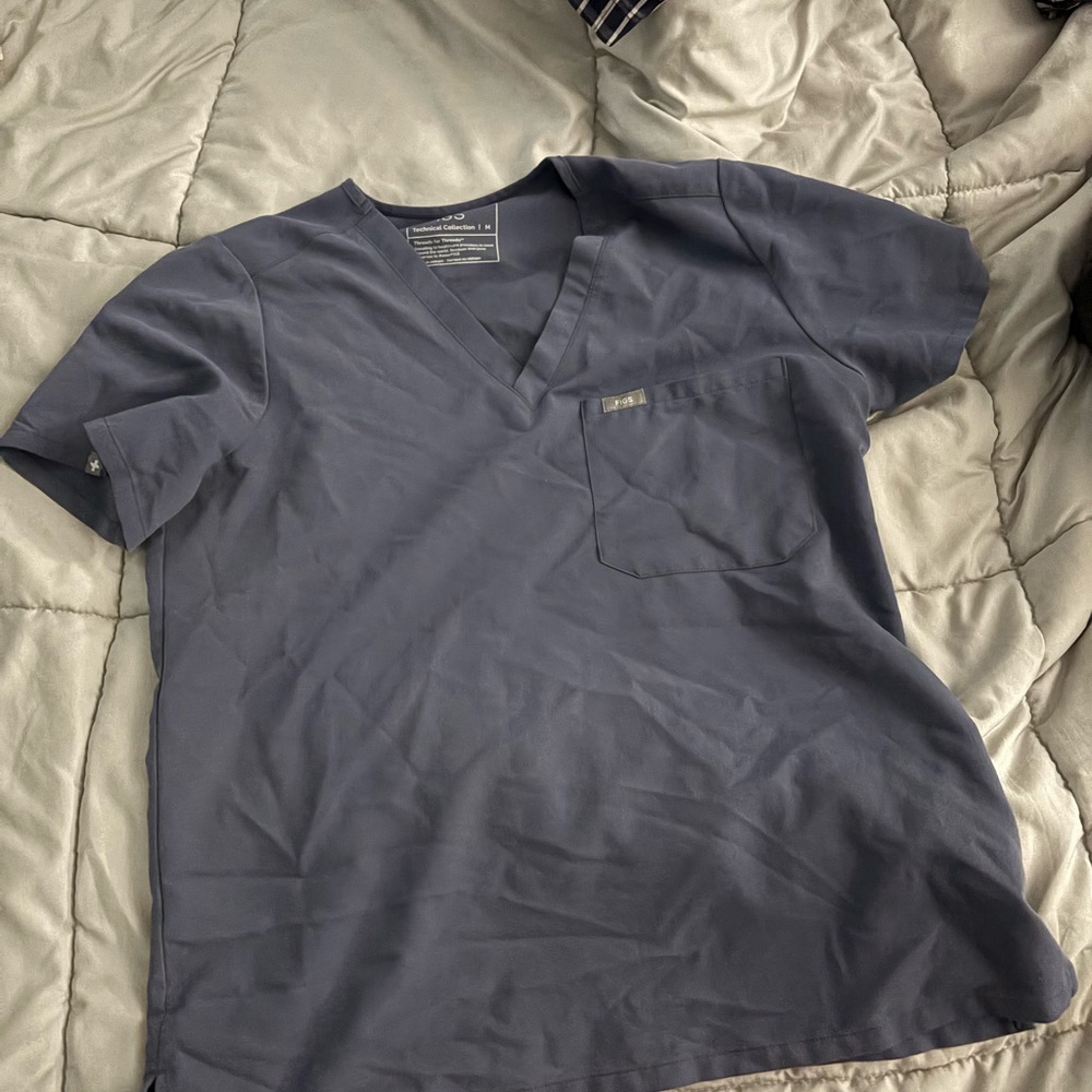 Grey figs scrub top